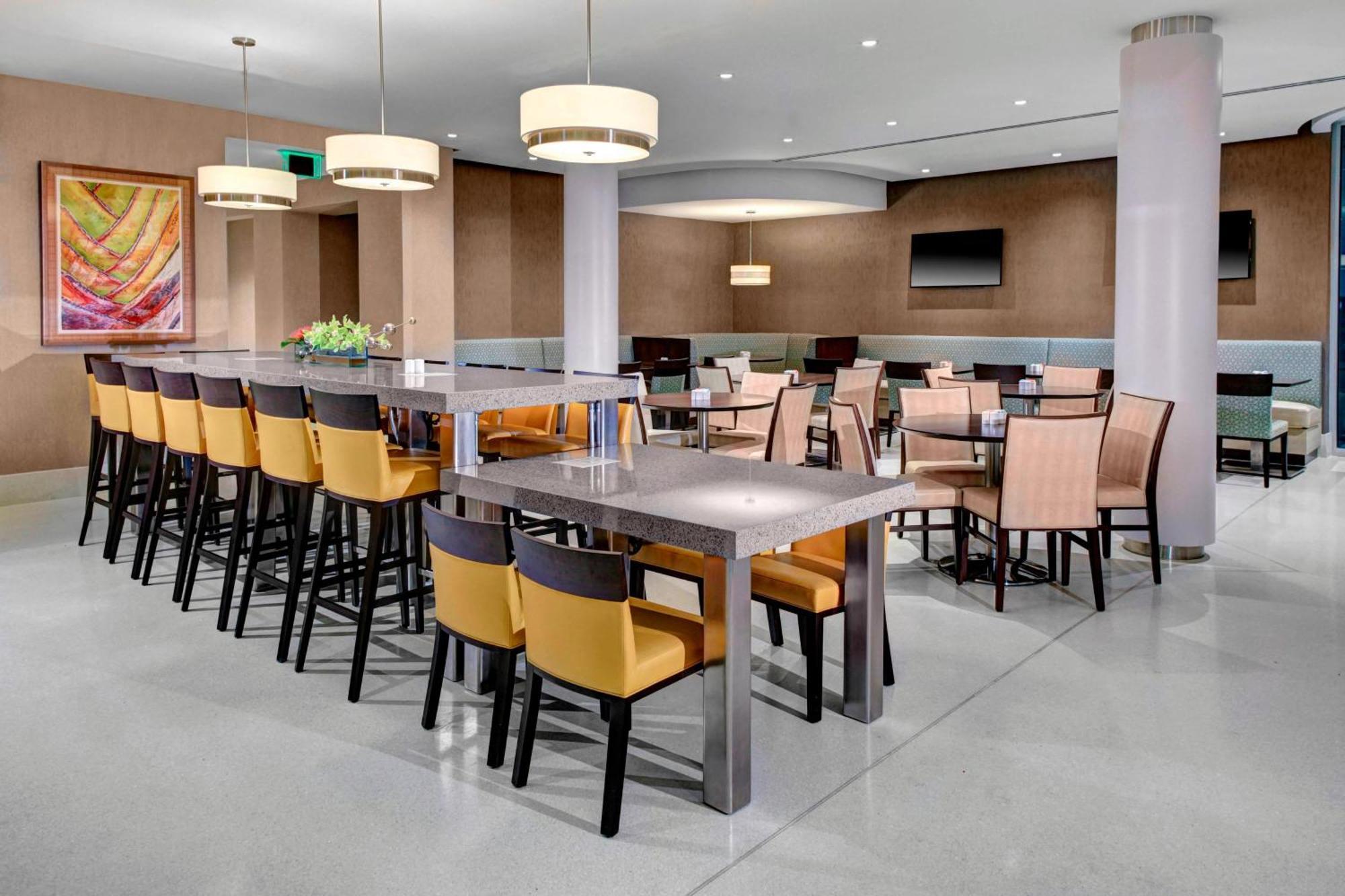 Residence Inn By Marriott Miami Beach Surfside Exterior photo