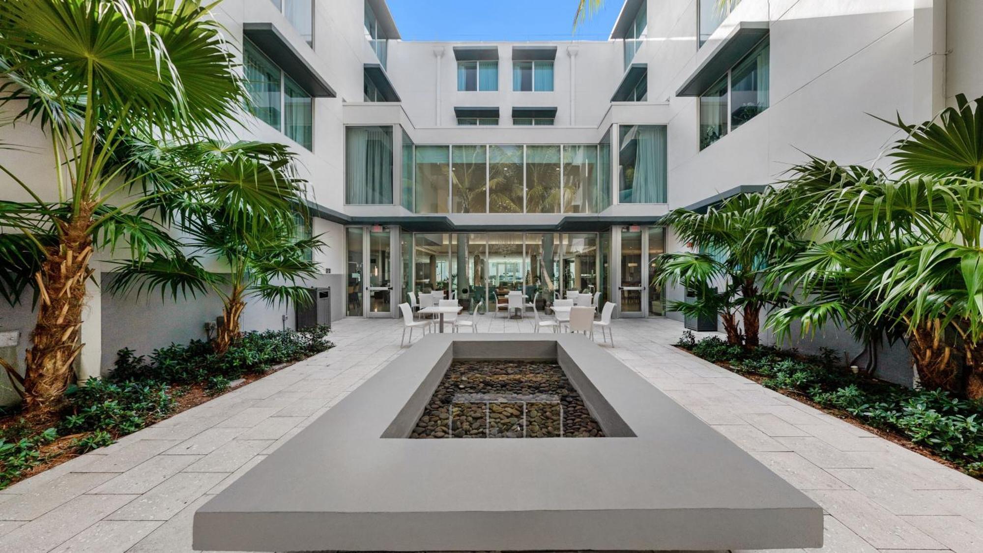 Residence Inn By Marriott Miami Beach Surfside Exterior photo