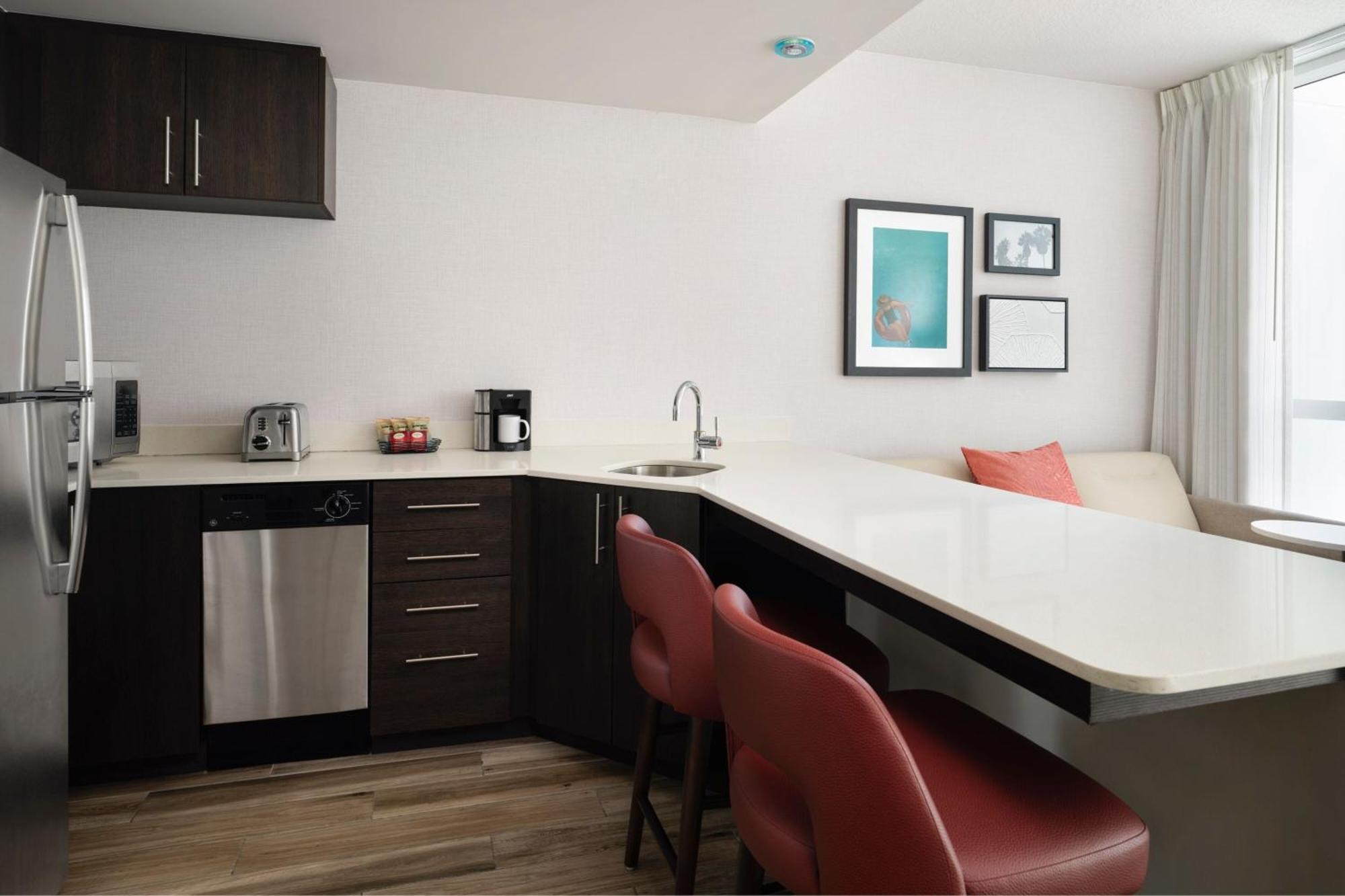 Residence Inn By Marriott Miami Beach Surfside Exterior photo